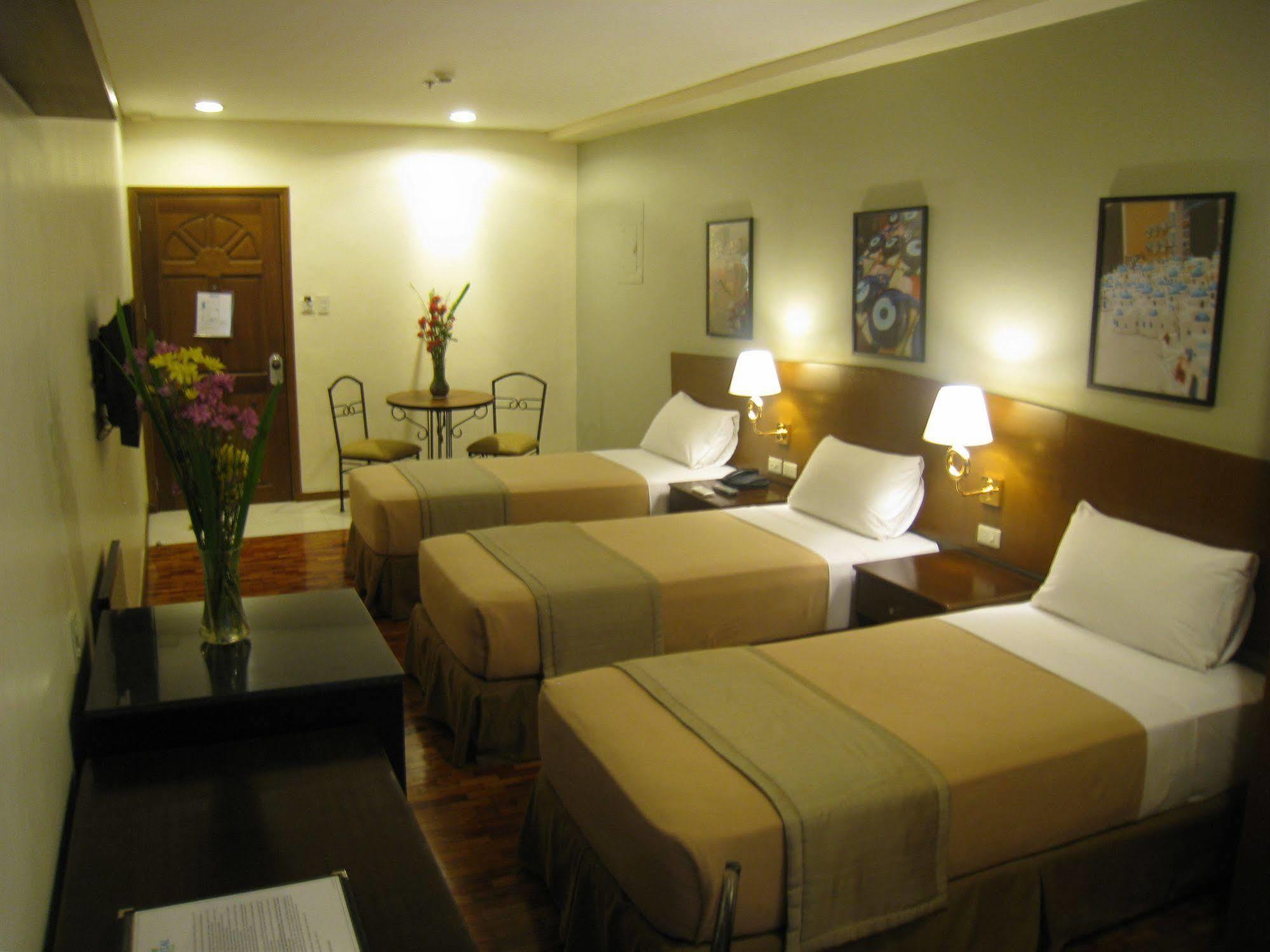 Fersal Hotel Kalayaan, Quezon City Exterior photo