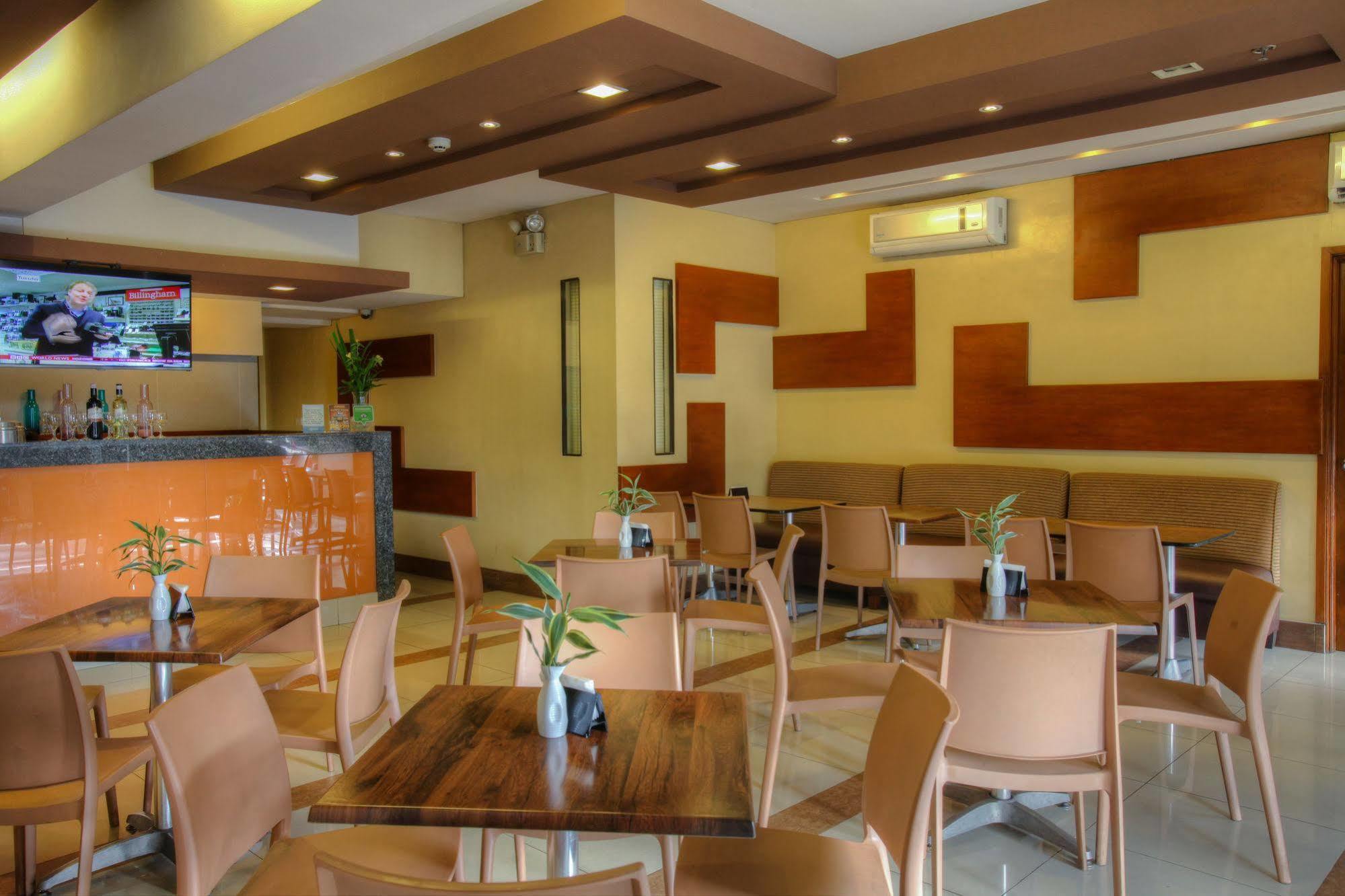 Fersal Hotel Kalayaan, Quezon City Exterior photo